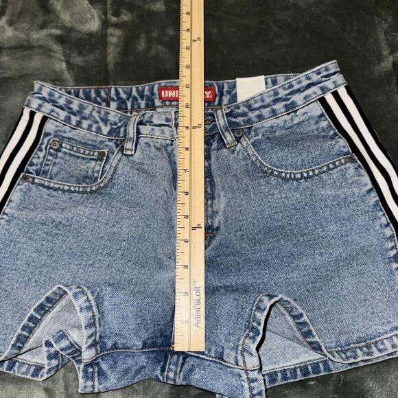 Vintage Unionbay Cut Off Shorts Women 7 Blue Denim Logo Cotton Mid Rise Beach - Picture 9 of 9
